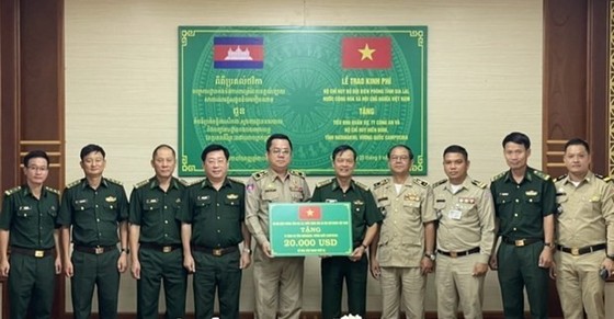 Vietnamese, Cambodian border guards forces coordinate in border management