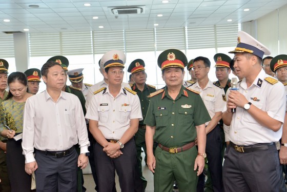 HCMC Border Guard controls entrance within 30 seconds per person