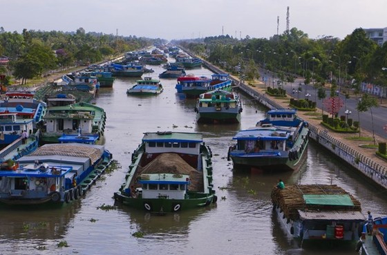 Nearly VND3.9 trln invested in developing southern waterway corridors, logistics