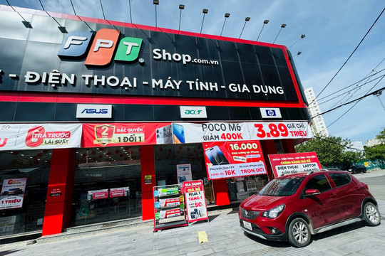 FPT Shop và F.Studio by FPT tặng 16.000 kính cường lực iPhone