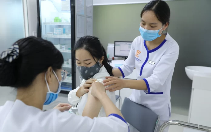 Việt Nam sắp có vaccine phòng bệnh sốt xuất huyết của Nhật Bản