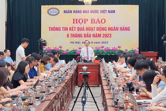 Phó Thống đốc thường trực Đào Minh Tú: Dư nợ tín dụng toàn nền kinh tế đạt khoảng 12,32 triệu tỷ đồng, tăng 3,36% so với cuối năm 2022