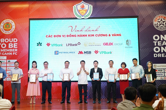 VPBank đồng hành cùng CLB Bóng đá Công an Hà Nội và PVF Công an nhân dân phát triển tài năng bóng đá trẻ