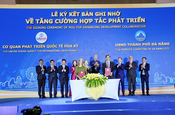 USAID và thành phố Đà Nẵng ký bản ghi nhớ về tăng cường hợp tác phát triển