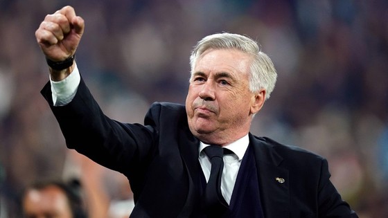 HLV Ancelotti có “động thái lạ” khi trở lại Napoli