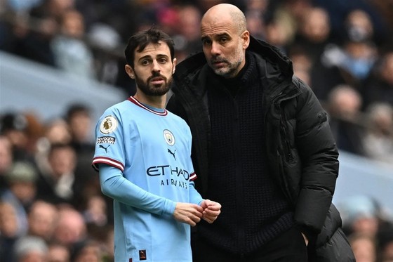 Pep Guardiola: Bernardo Silva là một trong những cầu thủ tuyệt nhất tôi từng thấy