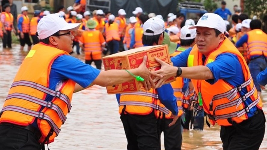 Tiếp nhận nhưng không chuyển tiền quyên góp ủng hộ đồng bào bị bão lũ sẽ bị xử lý thế nào?