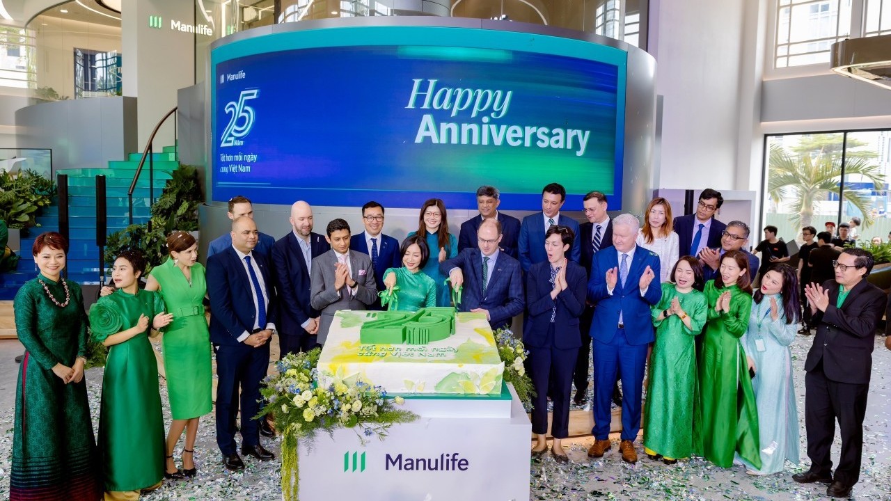 Manulife Việt Nam cam kết đầu tư vào sức khỏe cộng đồng