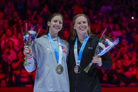 Trong một đêm tăng gấp đôi, Lilly King cũng mang về một chiếc nhẫn đính hôn