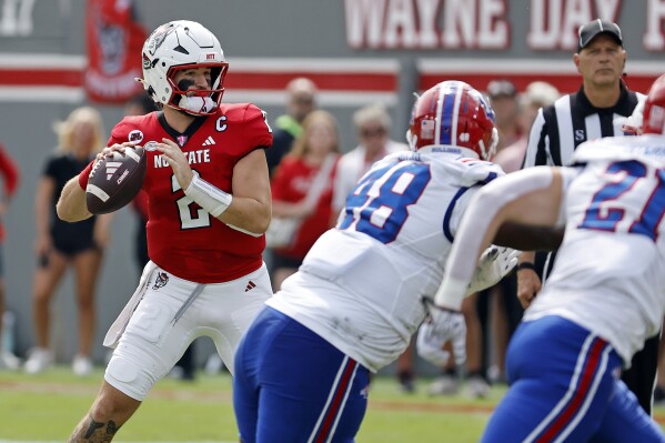 NC State QB Grayson McCall thoát khỏi Louisiana Trò chơi kỹ thuật với chấn thương