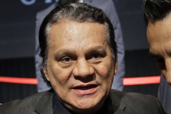 Boxing great Roberto Duran receiving medical care for a heart problem