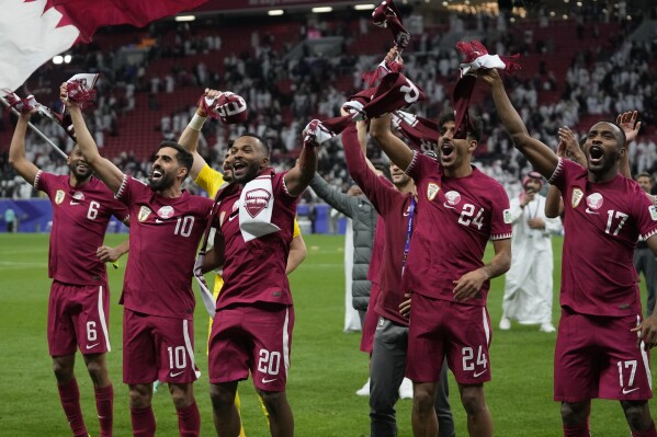 Qatar đã xoay chuyển vận mệnh sau khi World Cup ra đời và thắp sáng chiếc cốc châu Á nhà