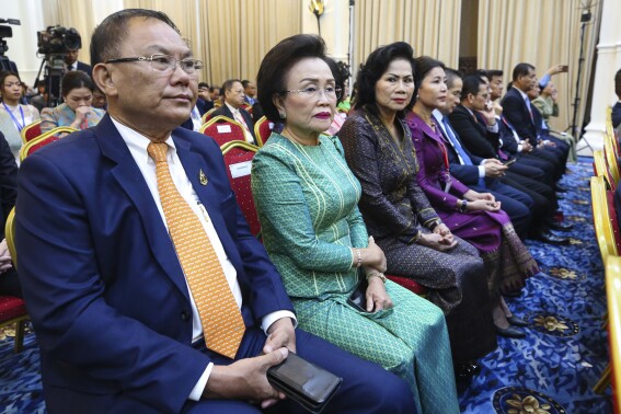 Cam-pu-chia bãi bỏ hình phạt Mỹ chống lại một trong những công ty hàng đầu của nó liên quan đến cưỡng bức lao động