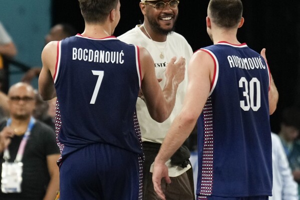 Trong cuốn sách của Serbia, ông Carmelo Anthony - được soi dẫn 3 điểm đã được thực hiện vì tôn trọng