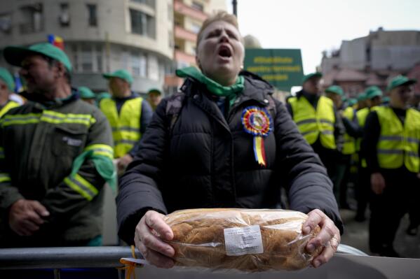 Farmers in Romania, Bulgaria protest Ukrainian grain influx