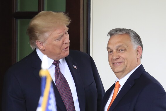 Người lãnh đạo quốc gia Hungary đến thăm Thump ở Mar-a-Lago sau hội nghị NATO