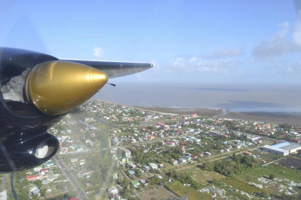 Guyana: Vệ tinh sẽ phát hiện sự cố tràn dầu, không phải chuyên gia trên tàu