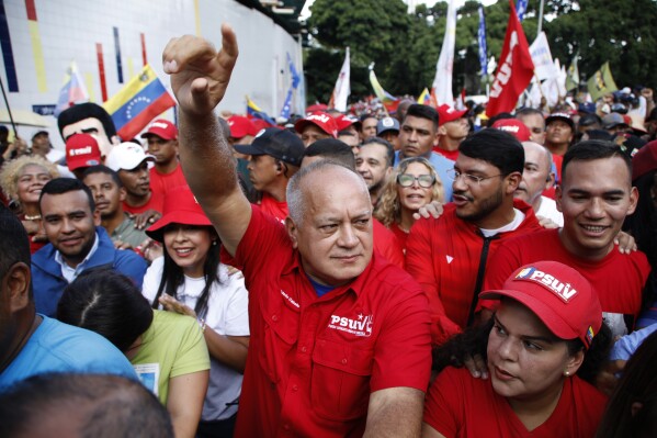 Maduro đã bắt được một kẻ trung thành để giám sát cảnh sát của Venezuela, làm tăng thêm sự sợ hãi về một cuộc đổ máu khác