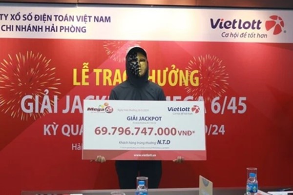 Anh công nhân không tin mình trúng độc đắc Vietlott gần 70 tỷ đồng