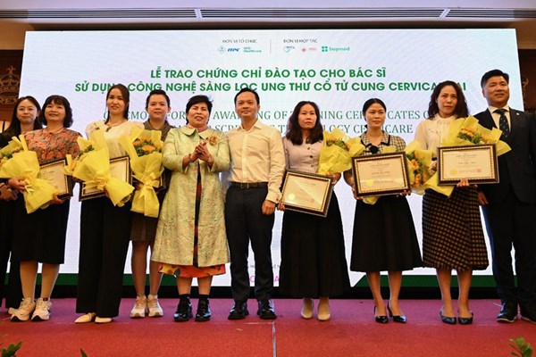 Hội thảo phát triển công nghệ AI trong sàng lọc ung thư cổ tử cung