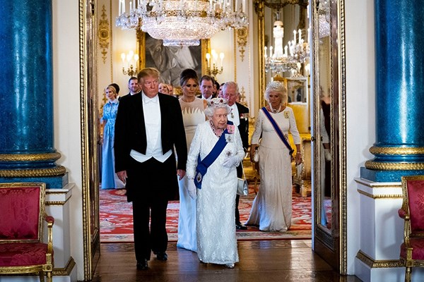 Ông Trump tự nhận là 'Tổng thống Mỹ yêu thích' của cố Nữ hoàng Elizabeth