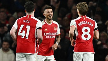 Lý do Ben White cười phá lên khi ấn định chiến thắng cho Arsenal