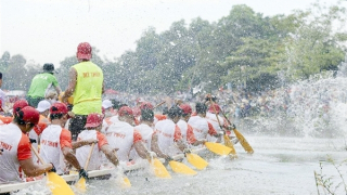 Rộn ràng hội đua thuyền Lệ Thủy