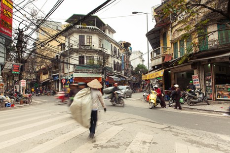 Những điều cần biết khi đi du lịch bụi Hà Nội bằng xe máy theo tháng