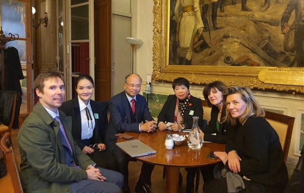 Việt Nam seeks stronger parliamentary cooperation with France