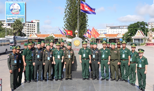 Vietnamese, Cambodian young border guard officers tighten relationship