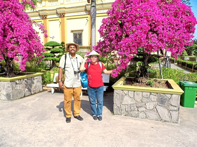 Malaysian tourist fulfills wish of visiting HCM City again after 20 years