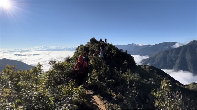 Journalists to climb Tà Chì Nhù Peak to promote Yên Bái tourism