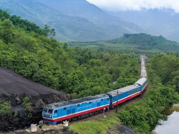 Path to a modern north-south hi-speed railway outlined