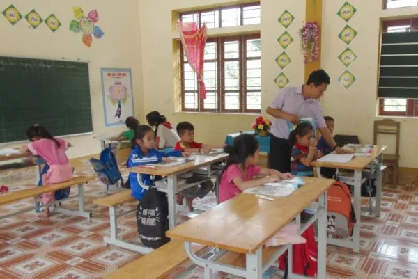 Dedicated teacher nurtures the future amid the mountains