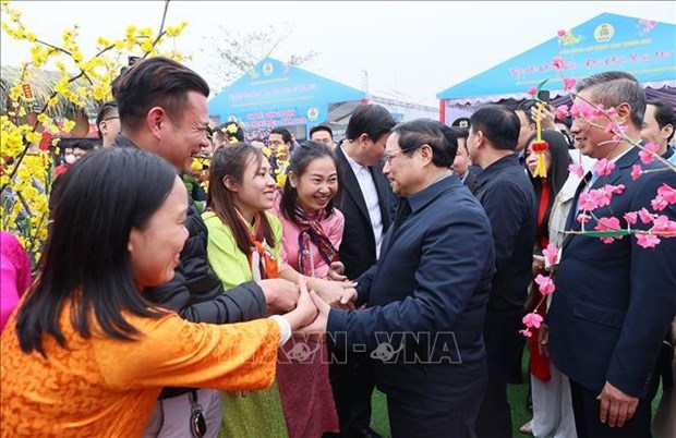 PM Chính presents Tết gifts to needy in Thanh Hóa province