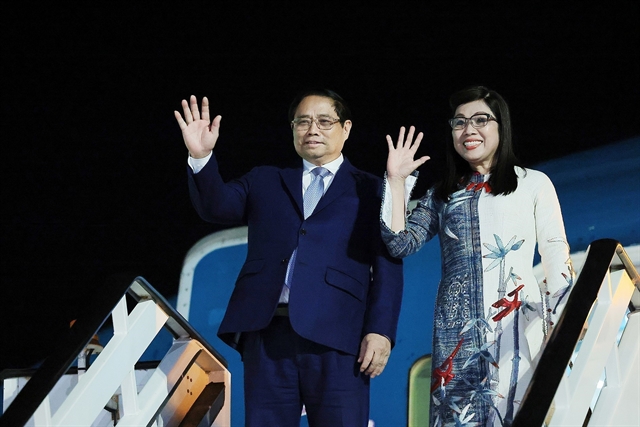 PM Chính arrives in Melbourne, begins official visit