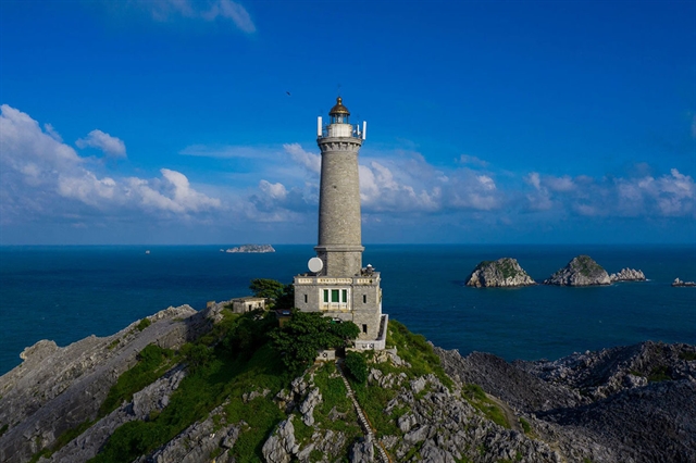 Explore majestic Long Châu Islands off Hải Phòng port city