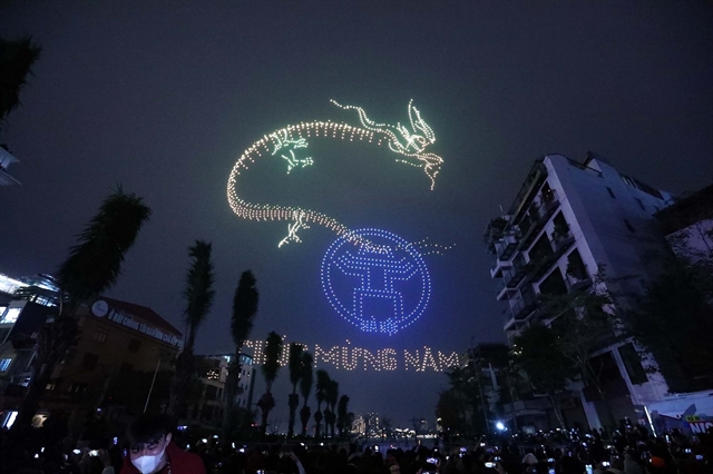 2024 drones light up Hà Nội's night sky to ring in Year of the Dragon