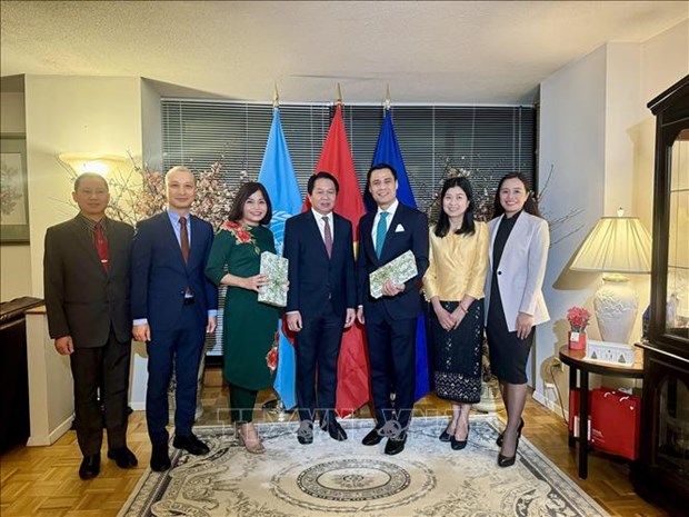 Vietnamese, Lao, Cambodian delegations at UN headquarters strengthen ties