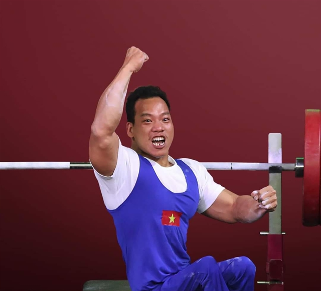 Powerlifters Công and Loan to carry national flag at Paralympics' opening ceremony