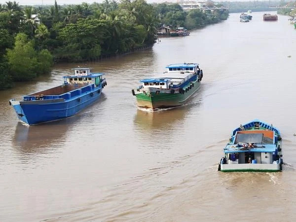 World Bank approves $107 million to enhance inland waterway safety in Việt Nam