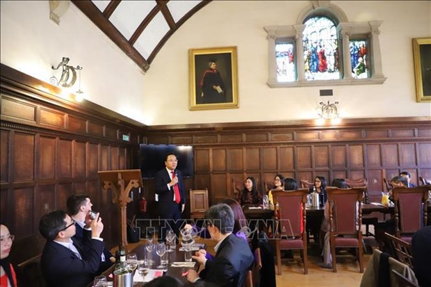 Vietnamese Intellectual Society in UK vows to contribute to Việt Nam’s strategic policies