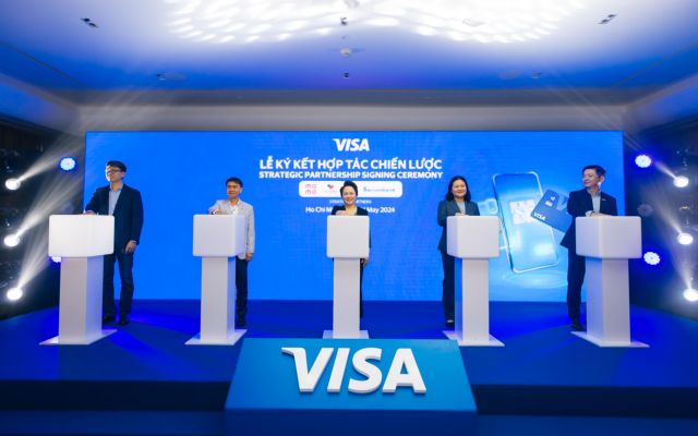 Visa partners with e-wallets in Việt Nam