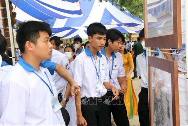 Digital exhibition affirms Việt Nam’s sovereignty over sea, islands