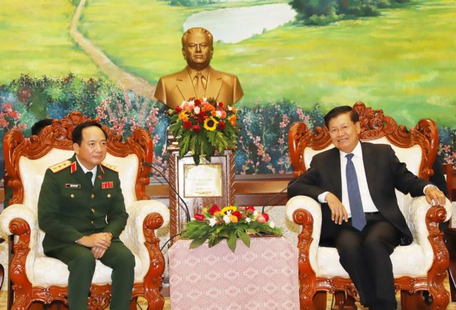 Việt Nam treasures special ties with Laos: high-ranking military officer