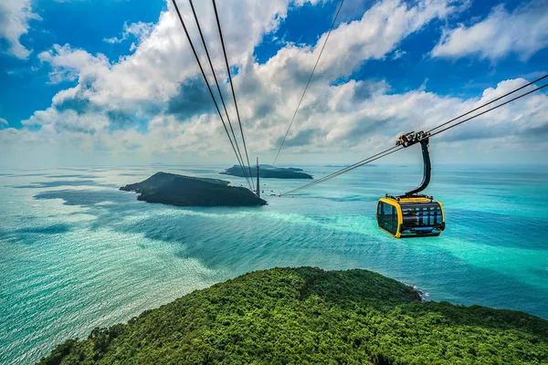 Hon Thom Cable Car: A must-visit attraction in Phu Quoc, endorsed by international media