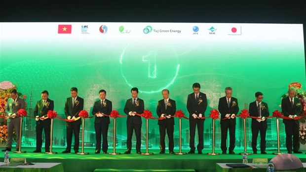 Hi-tech waste-to-energy plant opens in Bắc Ninh