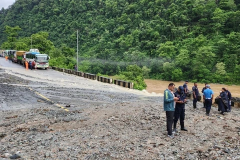 Ít khả năng tìm thấy thêm người sống sót trong vụ lở đất ở Nepal