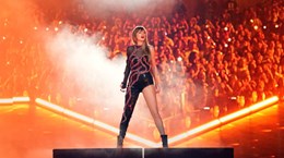 'Taylor Swift: The Eras Tour' khuynh đảo phòng vé Bắc Mỹ