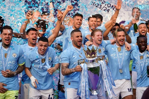 Premier League hạ màn: Man City vô địch, lập kỷ lục vô tiền khoáng hậu